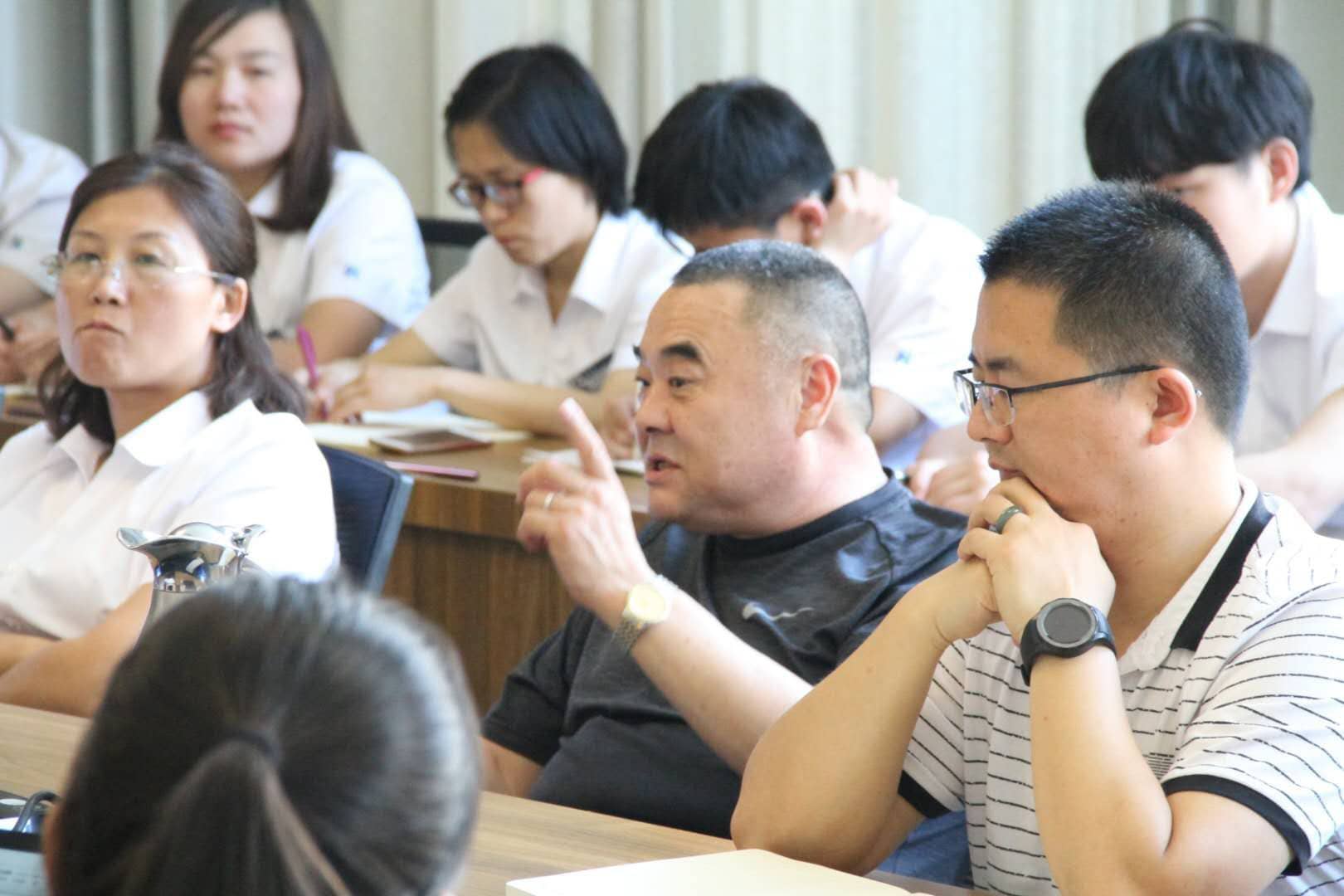 韓師傅集成家居有限公司與慧澤軟件《板材通》系統合作項目啟動儀式